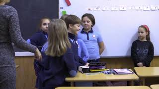 English interactive do and don't Grammar class, flash cards, movement