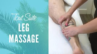 Face down massage on tattooed legs  | Masaje de piernas boca abajo