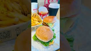 අලුත් බර්ගර් කඩයක්🇬🇧wendys Colchester #food#wendys #burger#uksrilankan#foodlovers#බර්ගර්#uk#uklife