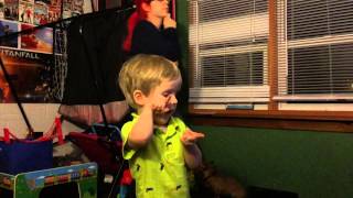 This toddler has sweet dance moves(VEDA 04/04/15-4)