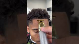 Barber Messes Up Client *GONE WRONG! 😳😳😳 #Haircut #GoneWromg #barber #andrewtate