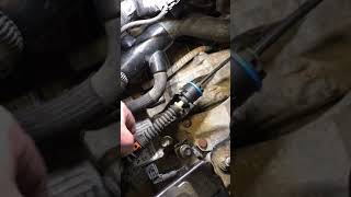 2007 Volvo S40 2.5T Gear Linkage Removal & Install