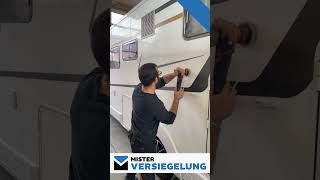 So wird Keramikpaste auf ein ausgekreidetes Wohnmobil bei Mister Versiegelung aufgetragen