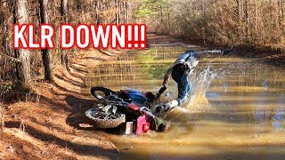 KLR650 and DR200 riding and wrecking off road