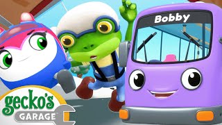 Kat's Rocket Sky Chase| Truck and Bus Cartoon | Gecko's Garage | Animal Cartoons