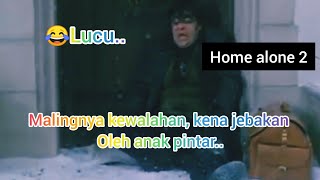 Aksi gagal pencuri kena jebakan oleh bocah di rumahnya di film" HOME ALONE 2"