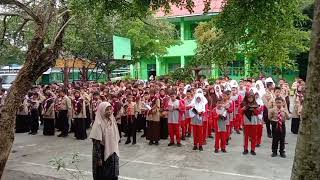 Kegiatan Sebelum PBM siswa MTsN 2 Solok, Rabu (21/9)