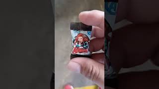 Black Widow and the noisy background #candy #avengers