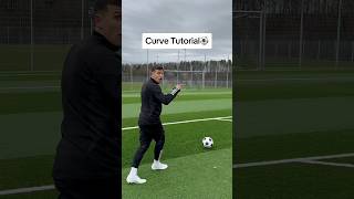 HOW TO CURVE THE BALL WITH POWER #soccer #football #fussball