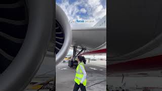 The best pilot motivation✈️💫beautiful😍girl pilot viral video🤩 #shorts #whatsapp #pilot #viralshorts