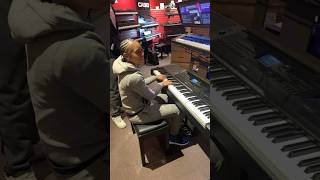 I lowkey was giving piano lessons at a local guitar center lol #piano #carlthomas