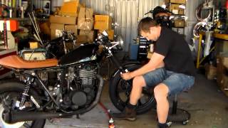 Fitting a POSH front guard to an SR500 Cafe Racer Motorcycle