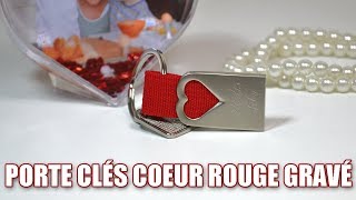 Porte clés en tissus rouge avec coeur à graver