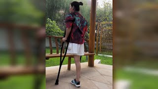 Amputee Girl Exploring the City Park on Crutches | One Leg Woman | Amputada