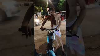 C R PARK DELHI MARKET 2. THEFT OF YULU BIKES @yulubike @yulubike4115