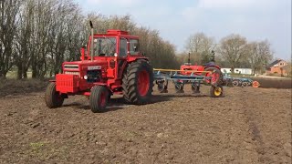 Volvo 810 TURBO - Ploughing