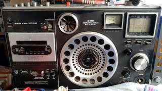 Vintage 4 Band Radio Cassette Player