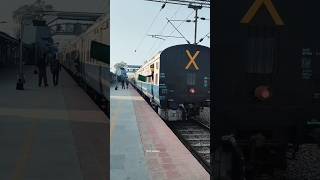 Indian railway के last बोगी में X symbol का क्या मतलब है #shortsfeed #shorts