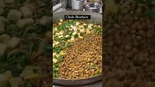 Chole Bhature 🤩🔥 Indian Street Food 🥵#streetfoods #shorts #hardworking #cholebhature