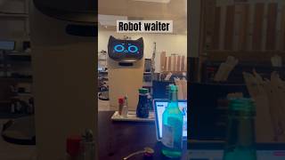 Waiters in Los Angeles are robots now #restaurant #ramen  #server