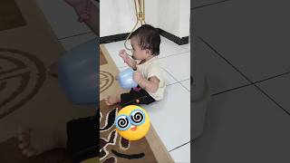 Aktif Banget! Bayi lucu main sambil muter #bayilucu #bayimain #bayibermain #shorts #youtubeshorts