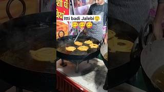 Itti badi Jalebi 😲😱 Aaj to maza hi aa gaya😋😋 #shorts #viral #jalebi #food #foodie #foodlover #mela