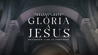 Glória a Jesus (All Hail King Jesus - Jeremy Riddle) | Upstream Quest & Raquel Costa