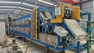 Auto rubber sheet stacking device of batch off machine