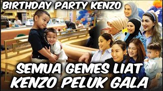 KENZO PELUK GALA TERUS DI ACARA ULANG TAHUNNYA, MAMA PAU DAN OMAH GALA GEMES LIATNYA