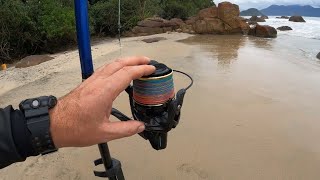 Pesca de praia em Ubatuba, você conhece esse ponto de pesca? Praia do Léo.