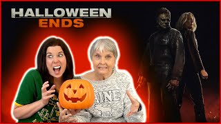 MOVIE REACTIONS!! HALLOWEEN ENDS | FIRST TIME WATCHING 🎃🔪