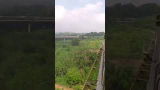 NGERI LEWAT JEMBATAN TERPANJANG  #naikkeretaapi #train #keretaapi #keretaapiindonesia #shorts