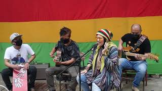 Shinta Priwit feat Tony Q Rastafara di acara Slowso Day