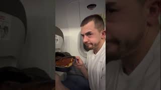 LO QUE PIDES EN EL AVIÓN PARA COMER VS LO QUE TE LLEGA