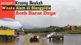 UNIK!! SUNGAI DISINI JUGA DIPENUHI TRUK DAN MOBIL UNTUK MANDI 😀