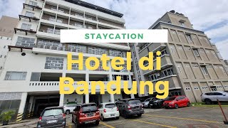 Berenang sambil memandangi kota Bandung?