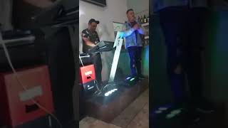 (Eu  Duvido)LEON DO PISEIRO #viral #piseiro #Brega (No  Bar)#Shotrs