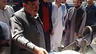 Shiekh Rasheed in Takht Bai 😍