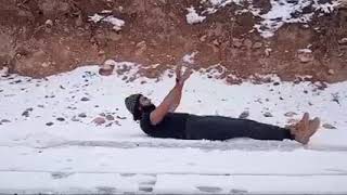 Abs workout in Snowfall ♥️🔥Bxer #Workout  #Snowfall #mma #ufc #shorts