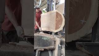 Remarkable !! skilled hands in the process of sawing wood #veryextraordinary #skilledhands