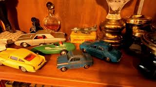 Dinky Toys - RENAULT DAUPHINE - 24 E / 524 - BLEU Bobigny