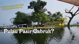 Ternyata ada pulau kecil di tengah Waduk Jatiluhur