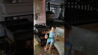 Em ra chơi trước cổng nhà #short #shortvideo #cute #baby #funny #cutebaby #trending #viralvideo