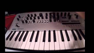 Korg Minilogue Bass sound (and unboxing)