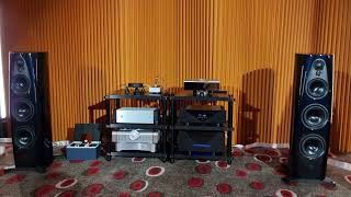 Melbourne hifi show- Gryphon Essence & Linn & Wilson Sasha V