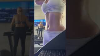 kylie jenner |workout tummy 🥵🥵🥵🤤🤤👅👅|