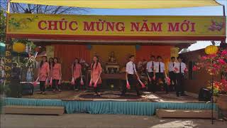 Goi Ten Ngay Xuan Ruc Ro Performance