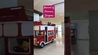 Dil hai chotasa choti si asha song and princess is arriving from the double decker bus #princess