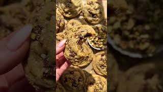 Pistachio Chocolate Chip Cookies #pistachio #cookies #chocolatechipcookies