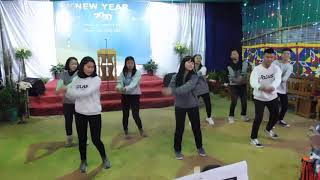 Taudai Colours dancing during New Year's Eve 2019 at Taudai Fellowship (Dailong BC), Tamenglong